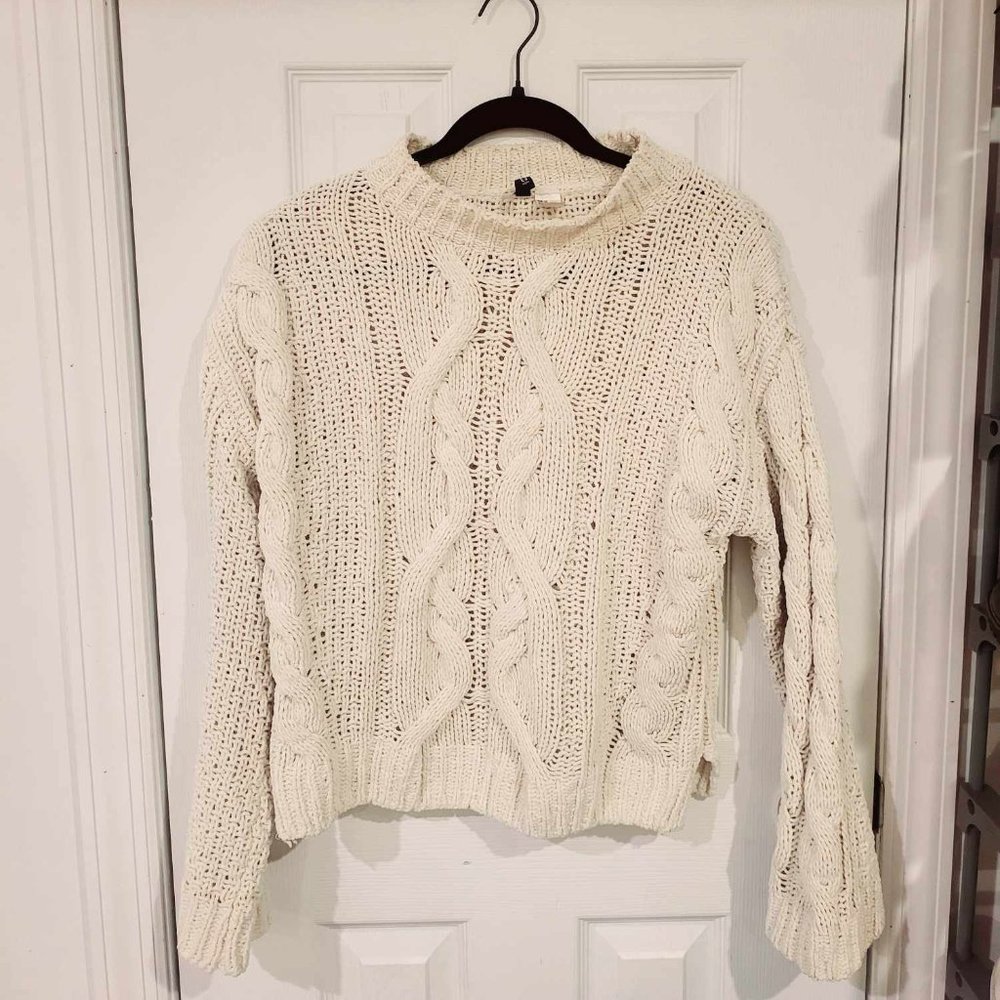 H&M DIVIDED Beige Sweater